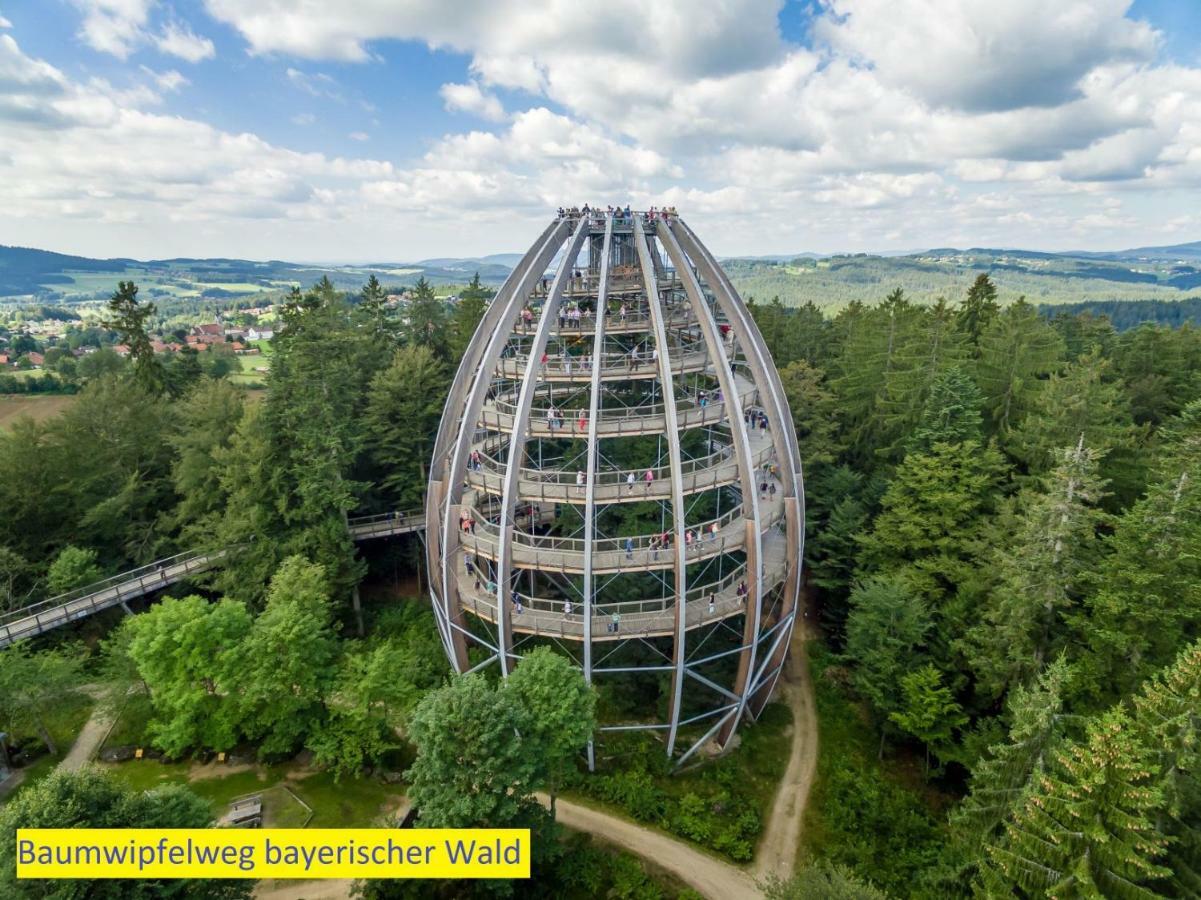 Ferienwohnung Fernblick Neukirchen vorm Wald Екстериор снимка